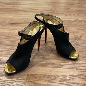 Louboutin suede heels with strap around ankle 41